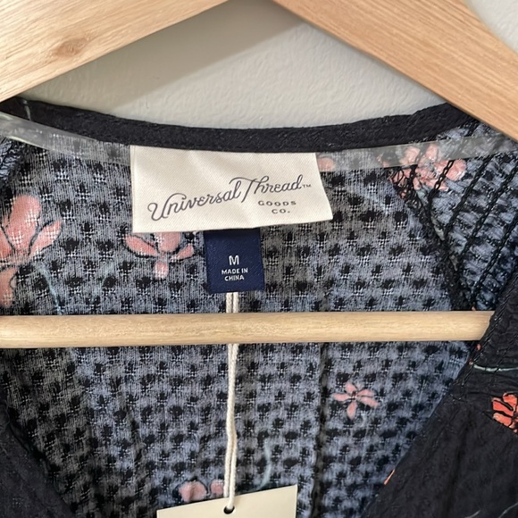 Universal thread NWT black floral wrap dress - Picture 2 of 6